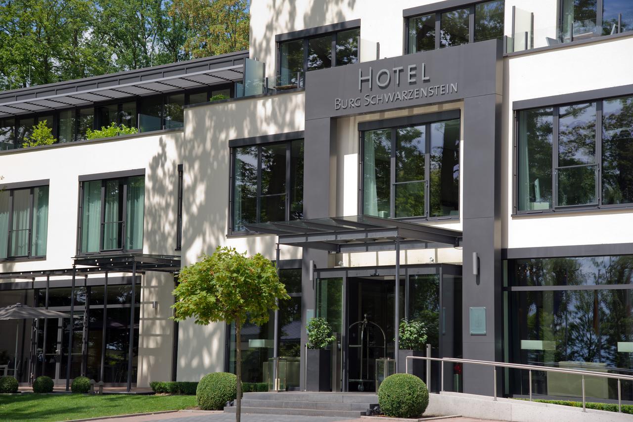 Relais & Chateaux Hotel Burg Schwarzenstein Geisenheim Esterno foto